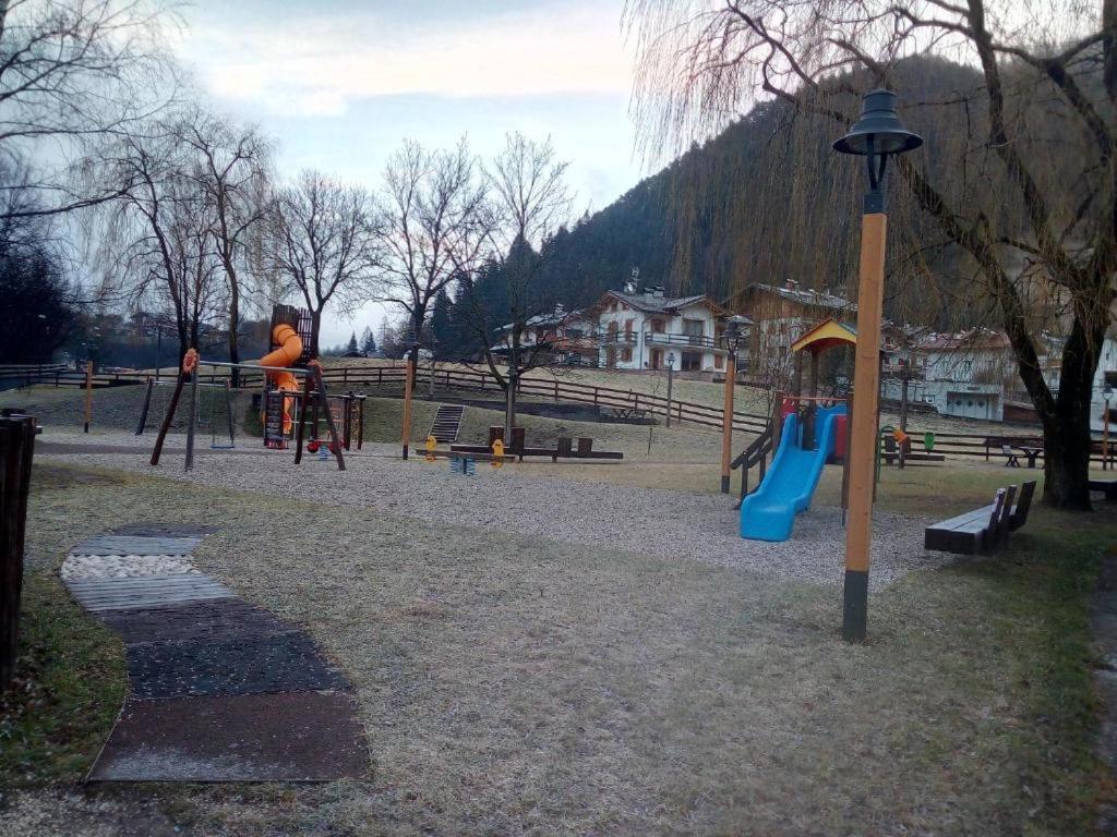 Apartamento Casa Renzo - Dolomiti - Trentino Mezzano Exterior foto